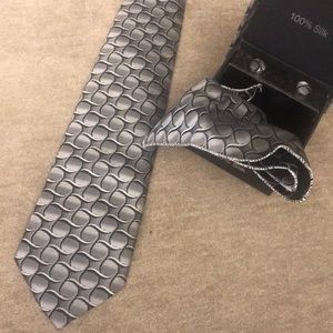 100% Silk Tie, Pocket Square and Cufflinks